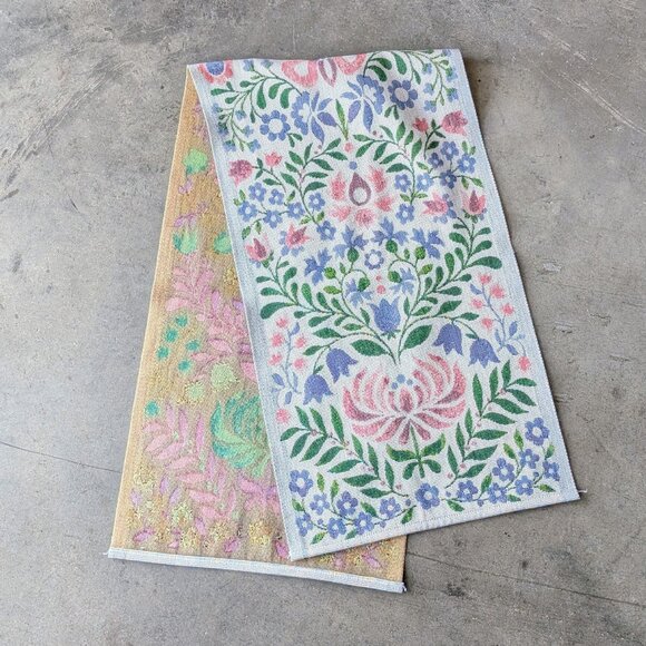 Ekelund Weavers Akvarell Organic Cotton Table Runner 14" x 47" - Picture 6 of 6